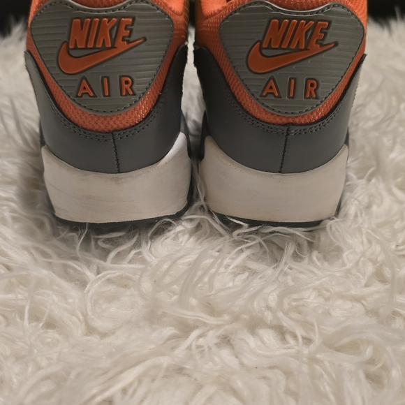 Nike Air Max 90 Orange and Gray Shoes - Picture 3 of 8